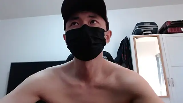 twbobo00715 online show from April 2026 09:46:01 PM