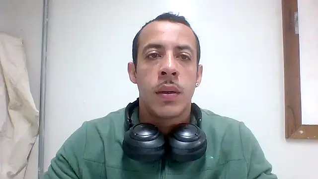MachoScorpionCaralho online show from June 2026 01:36:01 PM