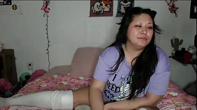 Cupcakecutie449 online show from March 2026 05:34:01 AM