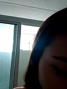 Snapshot of Alice_bloom_ chatting on September 2025 06:41:02 PM Alice bloom online show from September 2025 06:41:02 PM