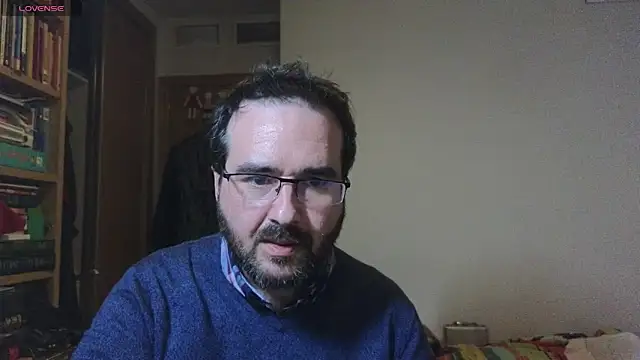 curiosillo83 online show from January 2025 04:01:01 PM
