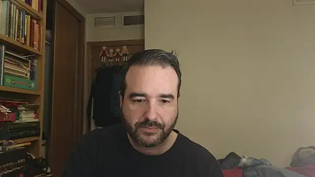 curiosillo83 online show from November 2025 04:39:02 PM