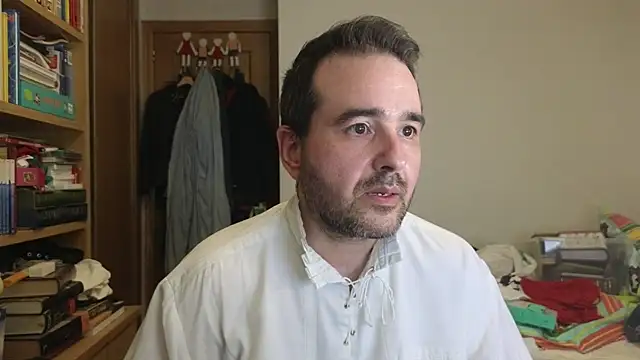 Snapshot of curiosillo83 chatting on May 2026 01:49:02 PM curiosillo83 online show from May 2026 01:49:02 PM