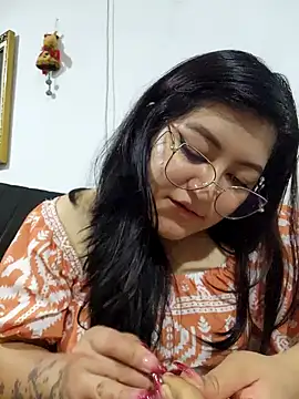 Snapshot of Sakura_0505 chatting on December 2024 11:24:01 PM Sakura 0505 online show from December 2024 11:24:01 PM