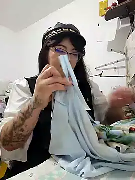 Snapshot of Sakura_0505 chatting on December 2024 09:57:01 PM Sakura 0505 online show from December 2024 09:57:01 PM