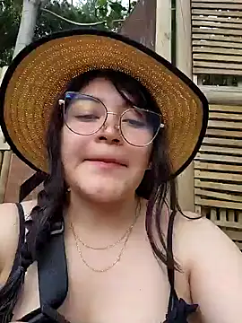 Snapshot of Sakura_0505 chatting on December 2024 08:00:01 PM Sakura 0505 online show from December 2024 08:00:01 PM