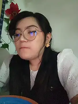 Snapshot of Sakura_0505 chatting on January 2025 10:40:02 PM Sakura 0505 online show from January 2025 10:40:02 PM