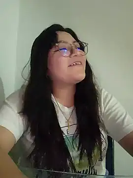 Snapshot of Sakura_0505 chatting on February 2025 10:53:02 PM Sakura 0505 online show from February 2025 10:53:02 PM