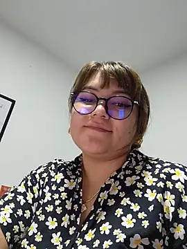 Snapshot of Sakura_0505 chatting on October 2025 10:39:01 PM Sakura 0505 online show from October 2025 10:39:01 PM