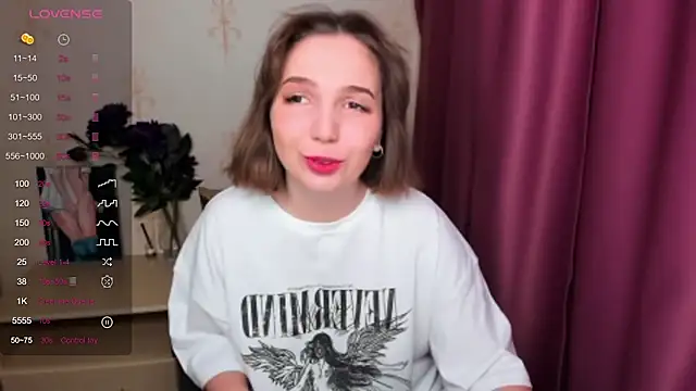 KindHazelHere  online show from January 2025 01:04:02 AM