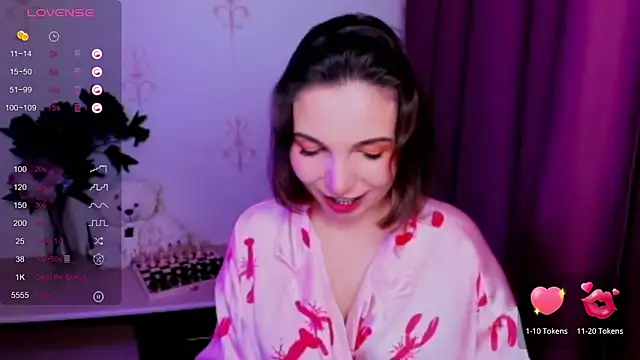 KindHazelHere  online show from November 2025 12:21:02 AM