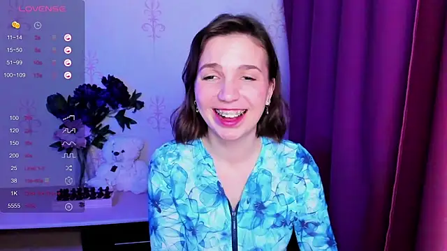 KindHazelHere  online show from February 2026 09:08:02 PM