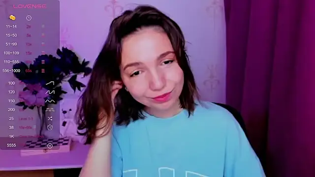 KindHazelHere  online show from April 2026 08:28:02 AM