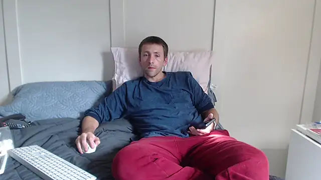 Bimmer7171 online show from July 2026 10:02:02 PM
