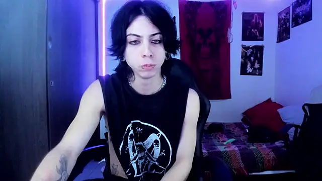 Snapshot of dussk_ chatting on February 2025 08:39:01 AM dussk online show from February 2025 08:39:01 AM