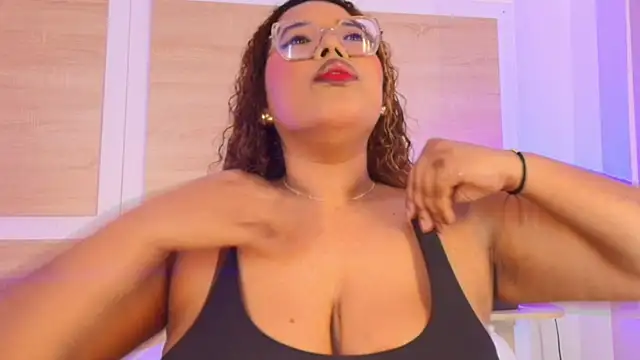 Snapshot of _nickypurple_ chatting on July 2026 01:58:01 PM nickypurple online show from July 2026 01:58:01 PM