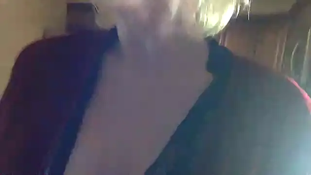 Snapshot of TiffaneyLove chatting on March 2025 12:02:02 PM TiffaneyLove online show from March 2025 12:02:02 PM