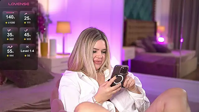 SophieBoobsX online show from January 2025 01:22:02 PM