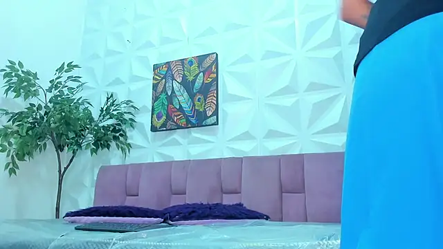 Snapshot of Hellen_Sky chatting on February 2025 07:04:02 PM Hellen Sky online show from February 2025 07:04:02 PM