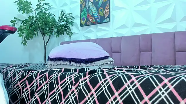 Snapshot of Hellen_Sky chatting on March 2025 01:11:01 AM Hellen Sky online show from March 2025 01:11:01 AM