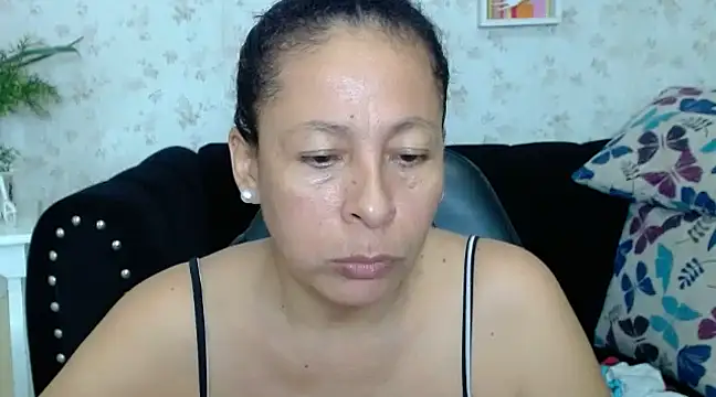 Snapshot of mature_martina chatting on January 2025 02:14:01 AM mature martina online show from January 2025 02:14:01 AM