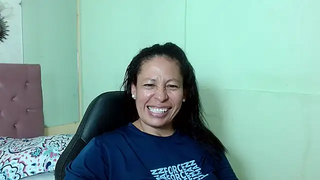 Snapshot of mature_martina chatting on March 2025 11:27:02 PM mature martina online show from March 2025 11:27:02 PM