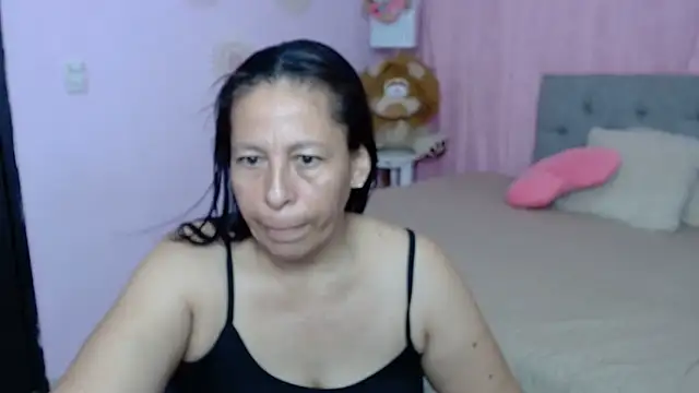 mature martina online show from October 2025 10:29:02 PM