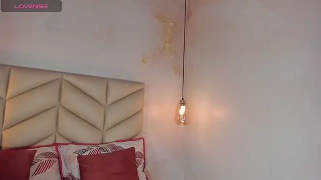 Snapshot of JESYSOZ23_ chatting on October 2025 07:45:02 PM JESYSOZ23 online show from October 2025 07:45:02 PM