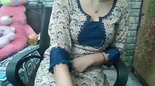 Sexy iknoor online show from February 2025 04:31:02 AM