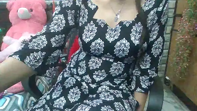 Sexy iknoor online show from March 2025 10:49:02 AM