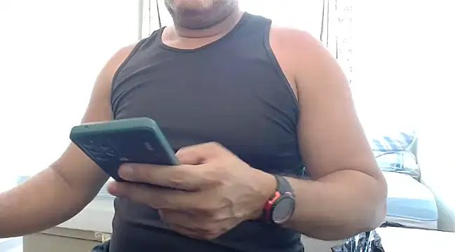 Snapshot of danilostorm7 chatting on December 2024 06:05:02 PM danilostorm7 online show from December 2024 06:05:02 PM