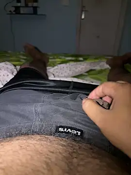 yourheroforfun online show from April 2026 07:15:01 PM