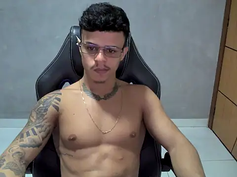 Gust027 online show from April 2026 09:15:02 PM