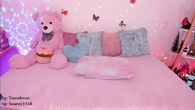 Snapshot of Zara_uwu_ chatting on February 2025 02:59:01 PM Zara uwu online show from February 2025 02:59:01 PM