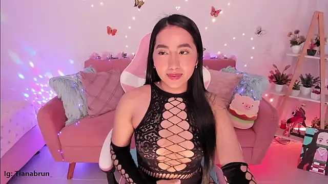 Snapshot of Zara_uwu_ chatting on September 2025 10:25:02 AM Zara uwu online show from September 2025 10:25:02 AM