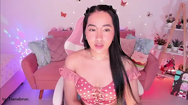 Snapshot of Zara_uwu_ chatting on September 2025 11:00:01 AM Zara uwu online show from September 2025 11:00:01 AM
