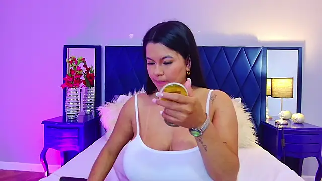 Snapshot of Margaret_Saunders chatting on March 2025 11:12:01 PM Margaret Saunders online show from March 2025 11:12:01 PM