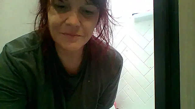 Snapshot of spundarella420 chatting on December 2024 03:39:01 PM spundarella420 online show from December 2024 03:39:01 PM