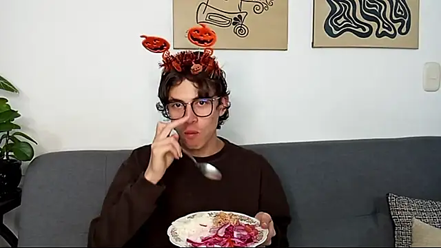 Norehg online show from October 2025 11:29:02 PM