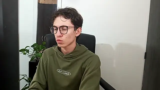 Norehg online show from November 2025 04:44:01 PM