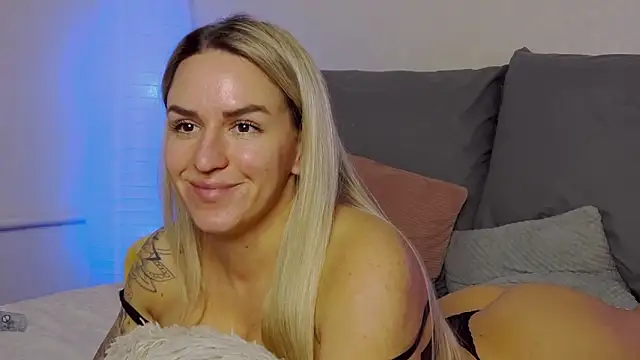 SofiJames online show from December 2024 09:11:01 AM