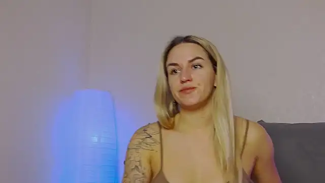 SofiJames online show from December 2024 06:04:02 AM