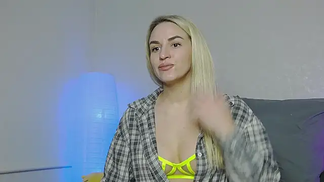 SofiJames online show from January 2025 06:14:01 AM