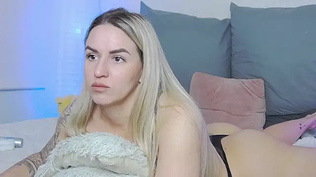 SofiJames online show from March 2025 06:33:02 AM