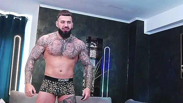 Snapshot of masterkingofmusclee chatting on March 2025 11:40:02 AM masterkingofmusclee online show from March 2025 11:40:02 AM
