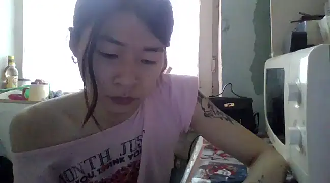 CarlyJoy online show from March 2025 12:35:02 PM