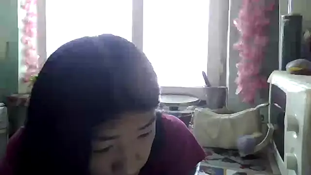 CarlyJoy online show from October 2025 10:38:01 AM