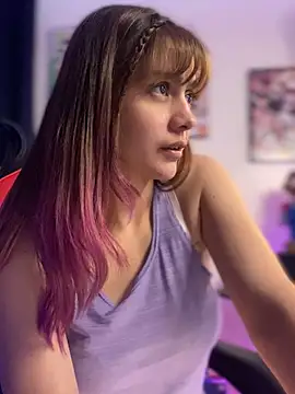 Snapshot of Pretty-10Woman chatting on February 2025 12:53:02 AM Pretty-10Woman online show from February 2025 12:53:02 AM