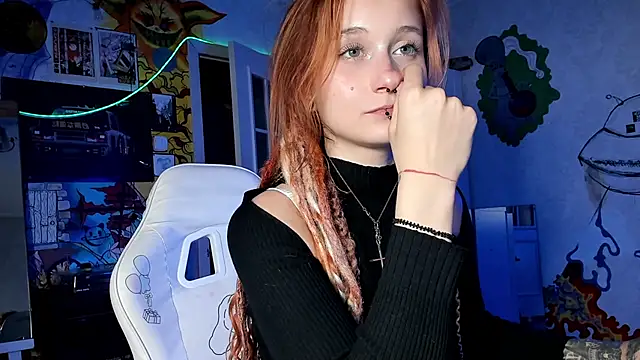 Snapshot of Sunny_Mouse_ chatting on October 2025 04:48:01 PM Sunny Mouse online show from October 2025 04:48:01 PM