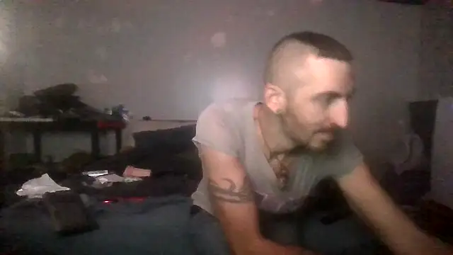 Bi curious86 online show from September 2025 01:22:02 AM